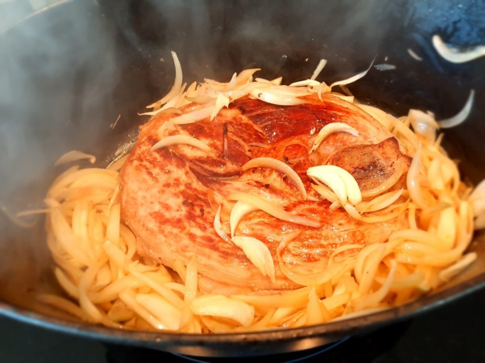 Rouelle de porc confite à la bière de Mam'selle Cath | Recettes